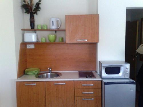 Aquilon Hotel & Thermal Pools Banya  Bilik gambar