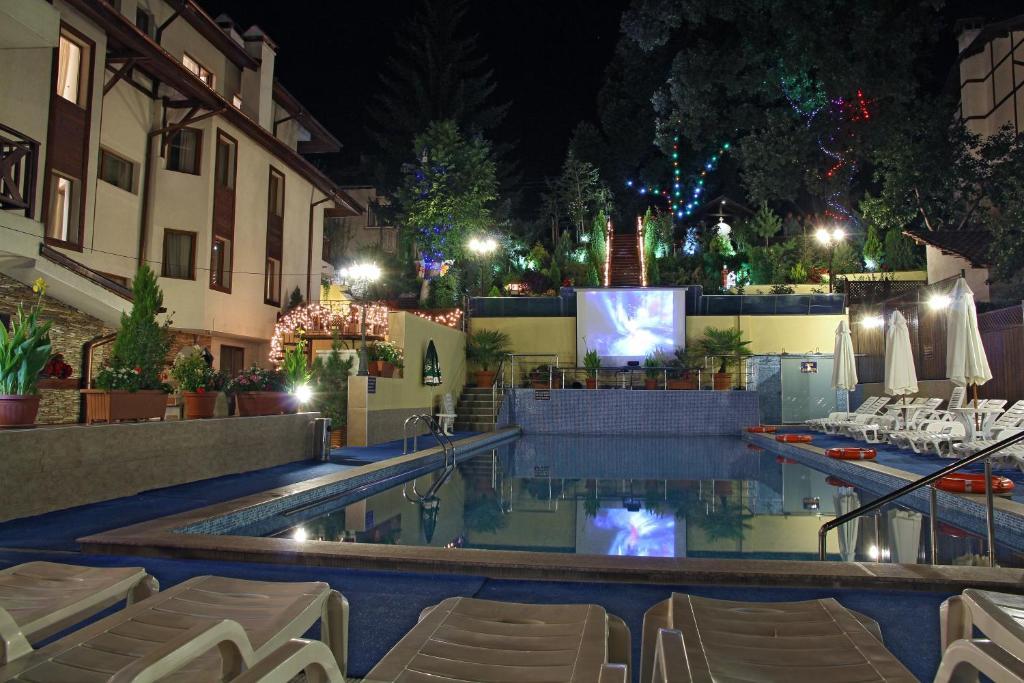 Aquilon Hotel & Thermal Pools Banya  Luaran gambar